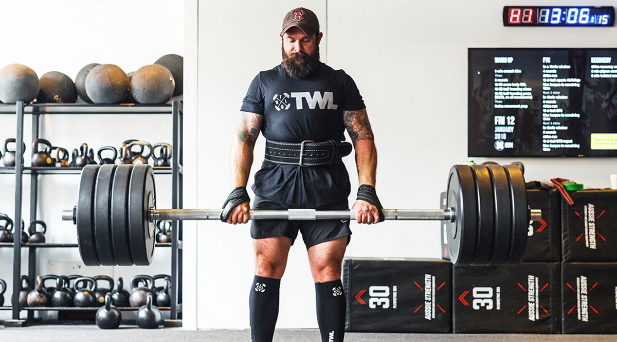 How Should a Weightlifting Belt Fit? - The WOD